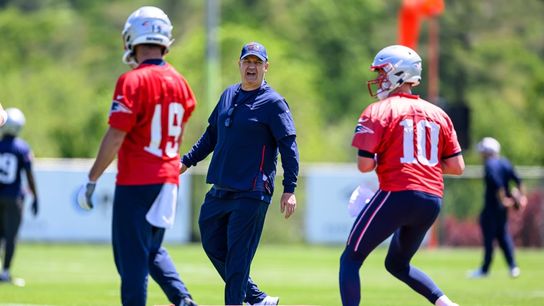 Videos: Mac Jones and Matthew Slater after the first practice taken at Gillette Stadium (Patriots)